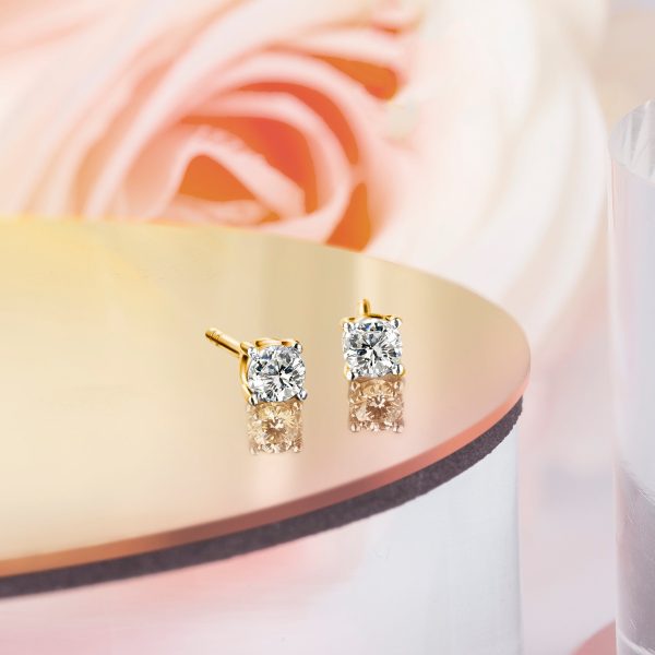 ต่างหูเพชร Mini Diamond Stud Earrings Cheap