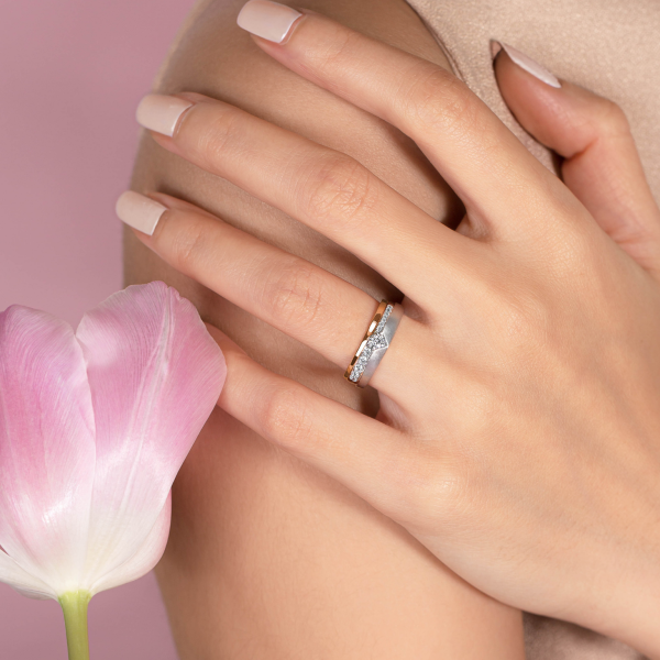 แหวนเพชร Love Blooming Passionaries Ring on Sale