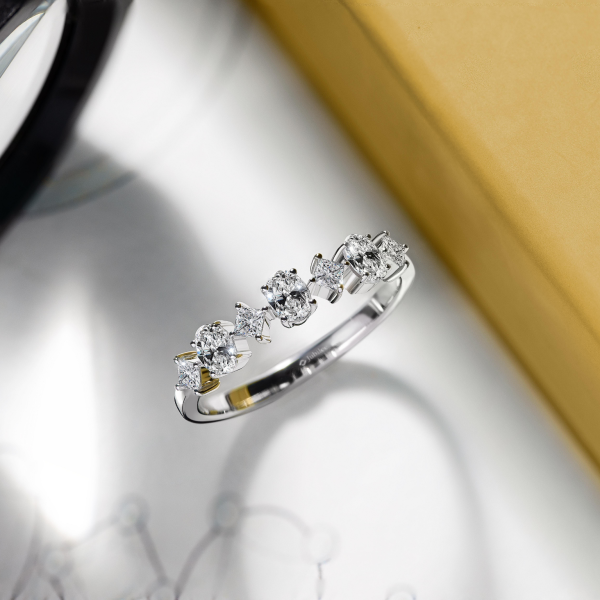 แหวนเพชร The Promise Oval with Princess Diamond Shape Ring Hot on Sale