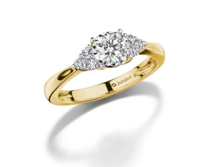 แหวนเพชร Timeless Solitaire Sparkle Ring on Sale